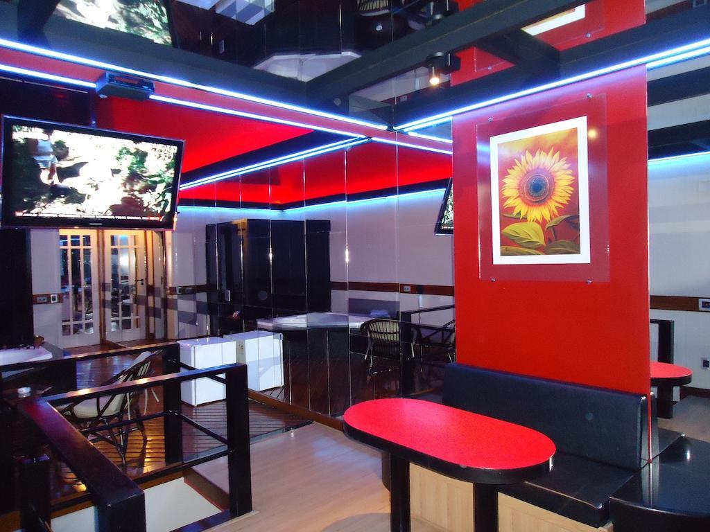 Motel Sunset (Adults Only) بيلو هورزونتي الغرفة الصورة